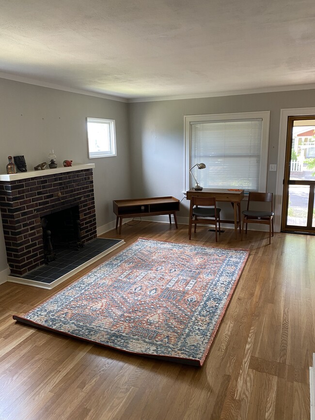 Photo - 7405 N Burrage Ave