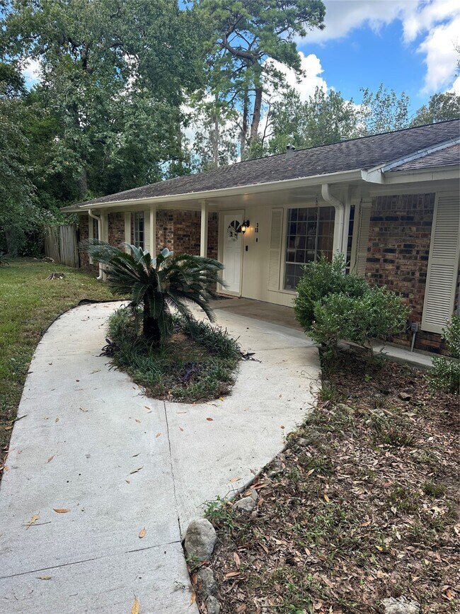 Photo - 3310 Brooktree Ln