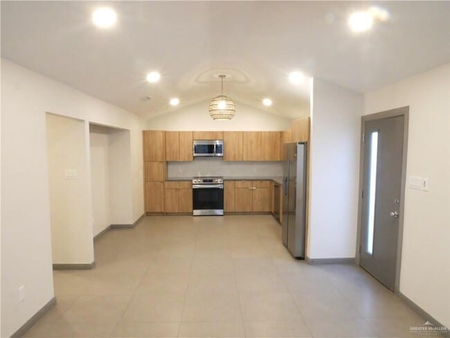 Photo - 23 East St Unit 1