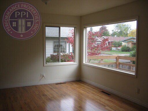 Photo - Pet Friendly South Tabor Home. Hardwood Floors! Huge Fenced back yard!  No Deposit With Rhino!