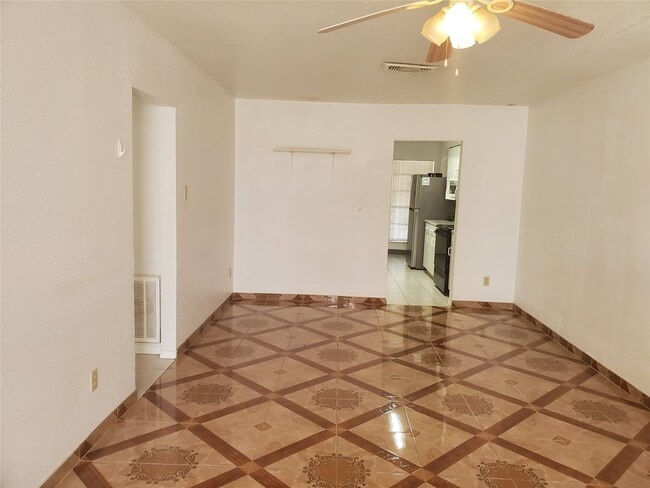Photo - 15051 Woodforest Blvd