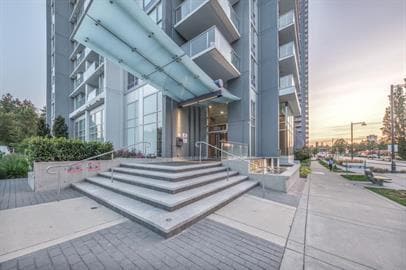 Photo - 13750-13100 100 Ave