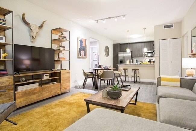 Sala de estar de un apartamento de una habitación