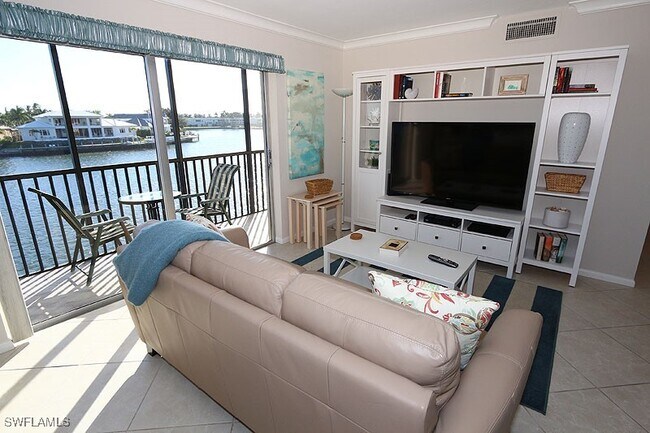 Photo - 3200 Gulf Shore Blvd N Unidad 318