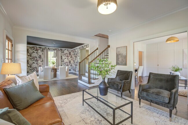 429 W Park Ave