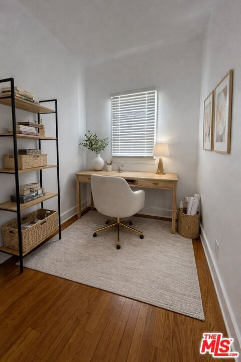 Photo - 856 S Gramercy Pl