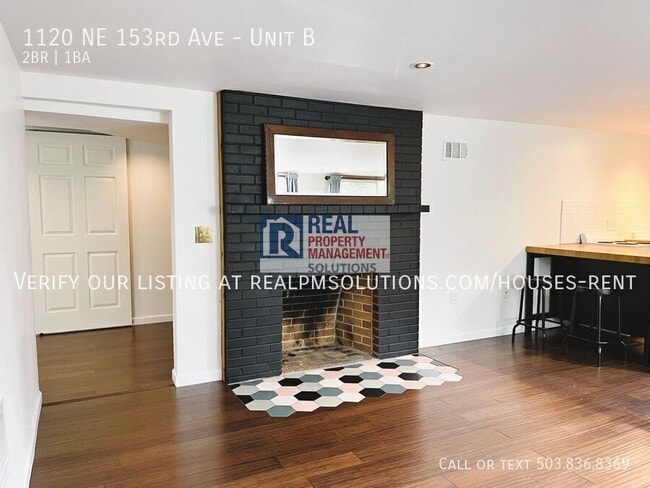 Building Photo - 1120 NE 153rd Ave Unit B