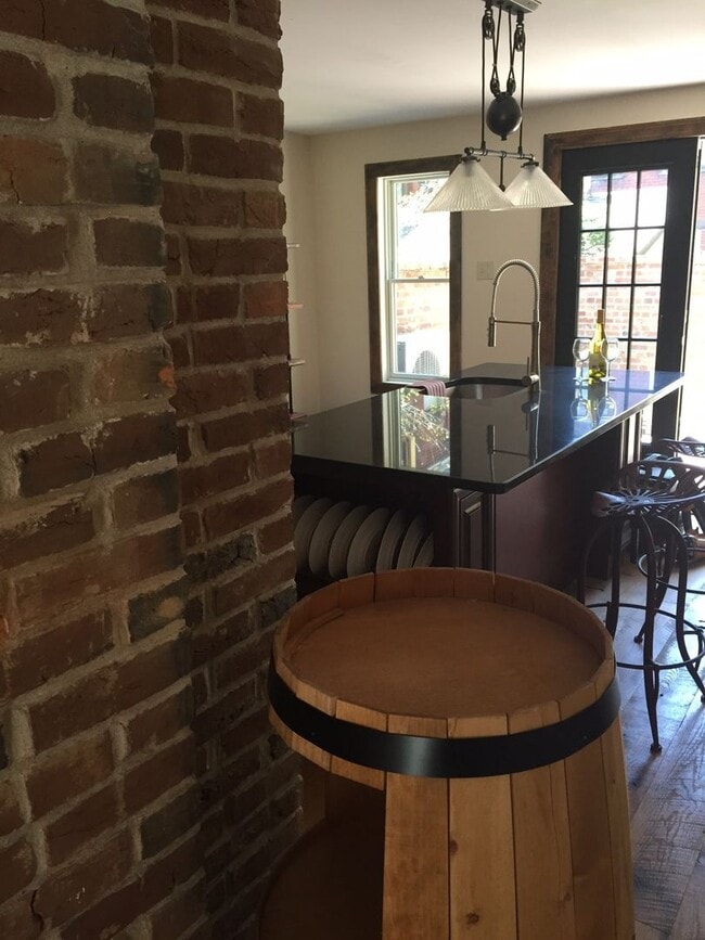 Photo - BEAUTIFUL, BRIGHT AND OPEN 1 BED, 1BATH  HOUSE IN HEART OF NOIRTHSIDE- AVAIL NOW!