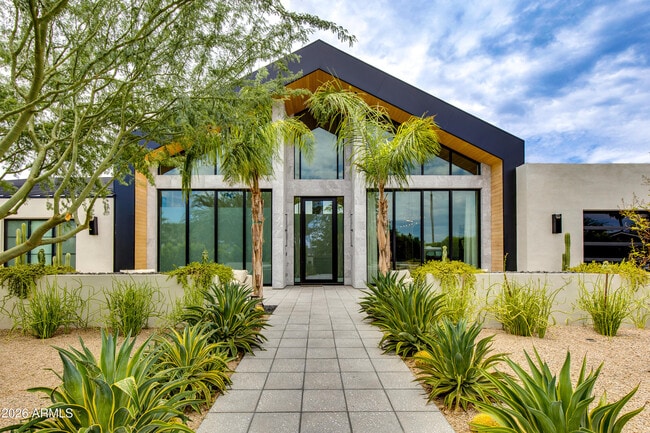 Photo - 5020 N Chiquita Ln