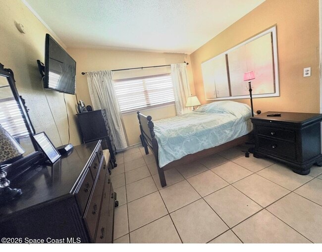 Photo - 127 Roosevelt Ave Unit 127d