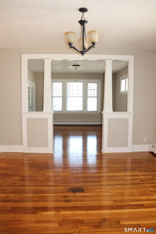 Photo - 152 Lyons St