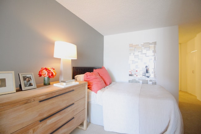 Photo - 743 N Dearborn St