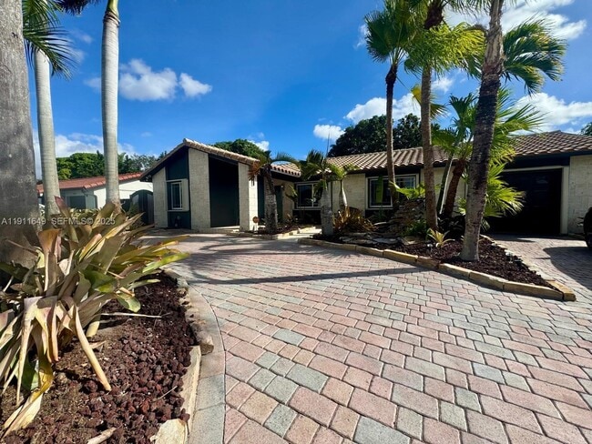 Photo - 6905 SW 148th Ct