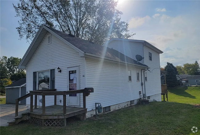 Building Photo - 3 bedroom Oregon Ohio for Rent Rental