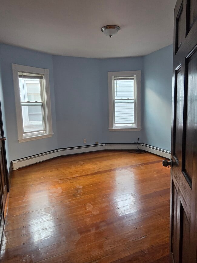 Photo - 5 Greenmount St Unit 3