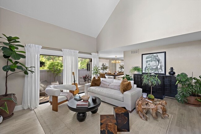 Photo - Charming Townhome in Turtle Rock