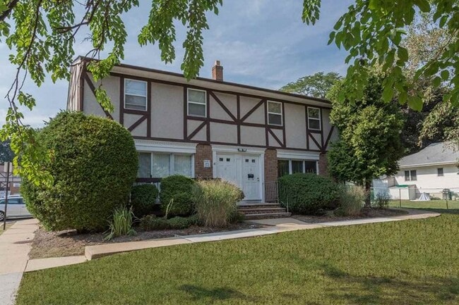 Photo - Pineview Gardens