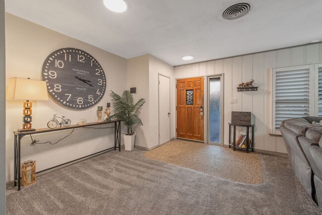 Photo - 3 bedroom 2 bath with Pool and Solar