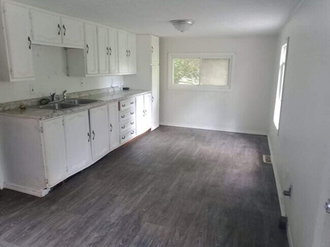 Photo - 3 Bedroom Plain Township House for Rent