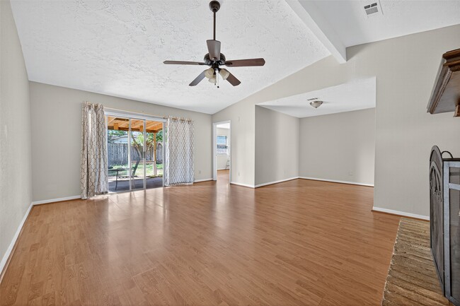 Photo - 8623 Riverside Walk Ln
