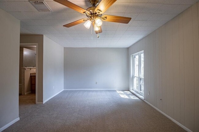 Photo - 12406 Nova Dr