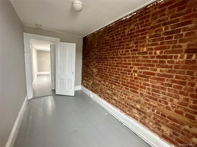 Photo - 118 Main St Unit 4