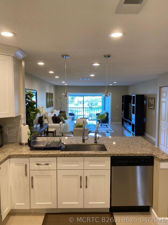 9285 Vista Del Lago Unit 36f