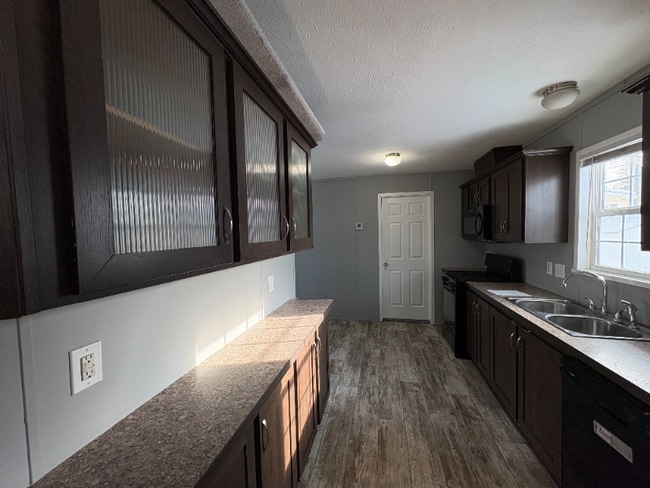 Photo - 140 Humphrey Dr