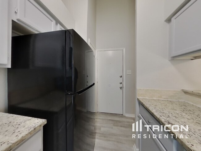 Photo - 5126 Casa Oro St