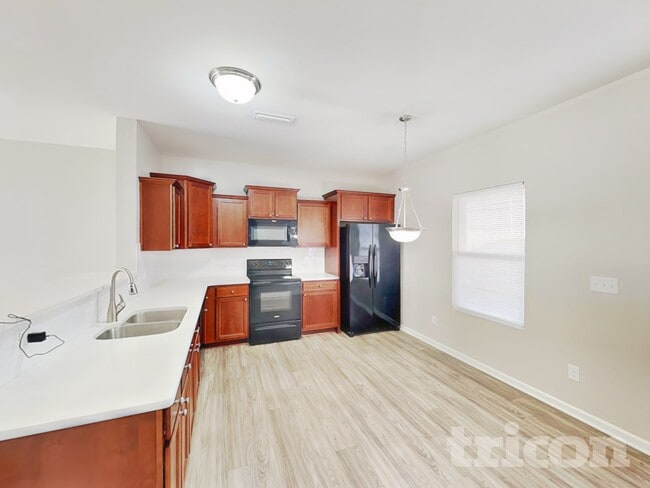 Photo - 2491 Marthas Ridge Dr