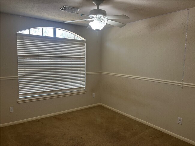 Photo - 3526 Glenhill Dr