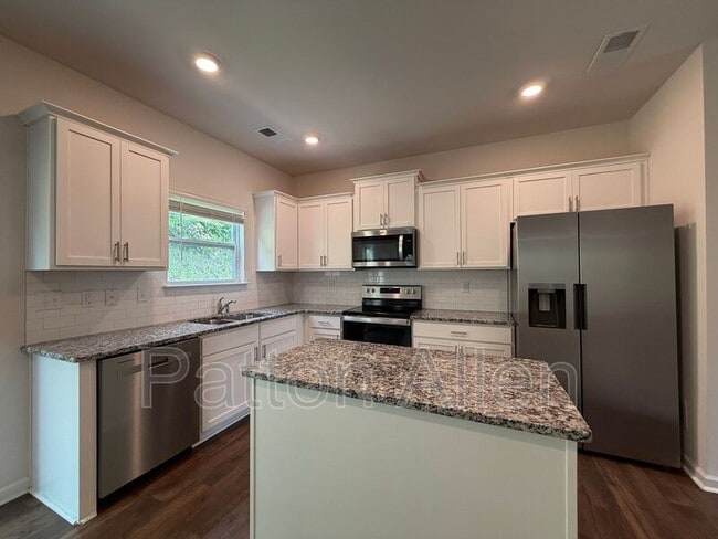 Photo - 138 Marathon Ln