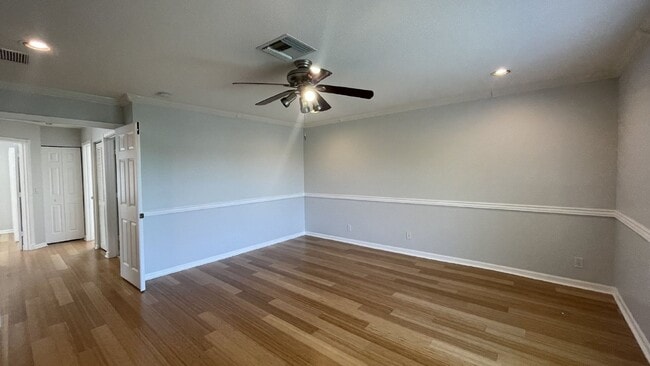 Photo - Beautiful 4BR Waterfront Home in Lakes of Laguna