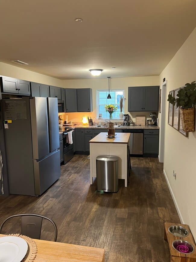 Photo - 834 Byler Cir