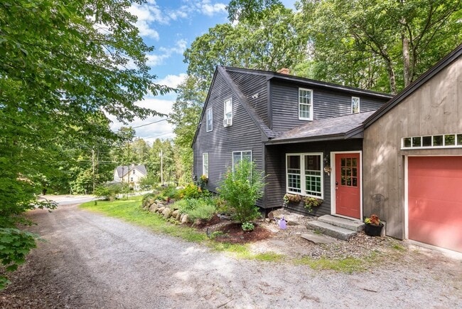 Photo - 4 Hillrise Ln