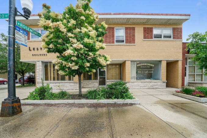 6300 N Cicero Ave, Unit 04-2, Chicago, IL 60646 - 6300 N Cicero Ave Apartment Unit 04-2