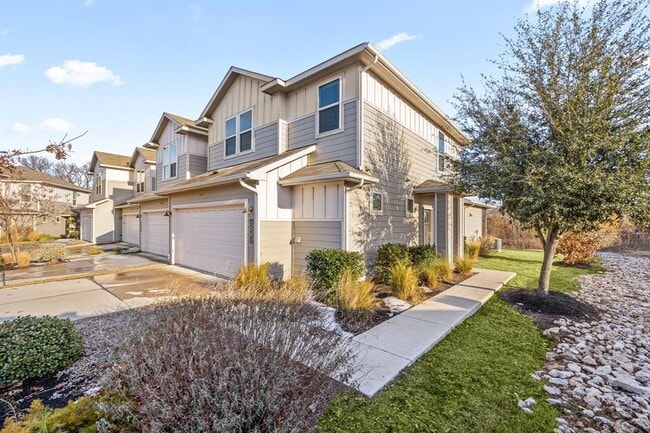 Photo - 1501 Roseburg Dr