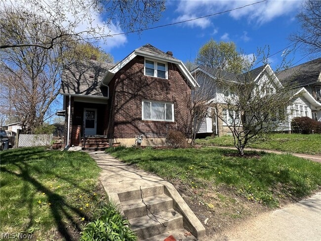 Building Photo - 1395 Goodyear Blvd