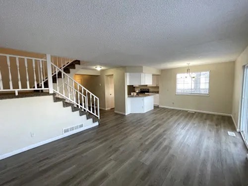 Photo - 6405 S Oak Way