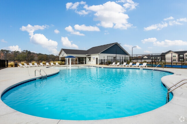 Piscina - The Hamilton