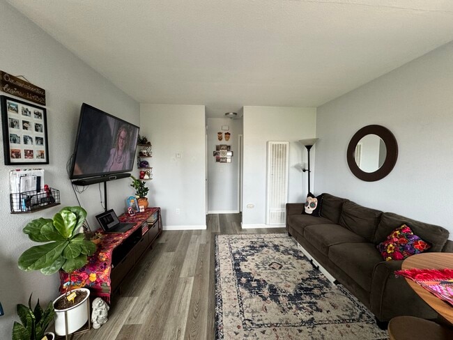 Building Photo - 4529 38th St Unit C