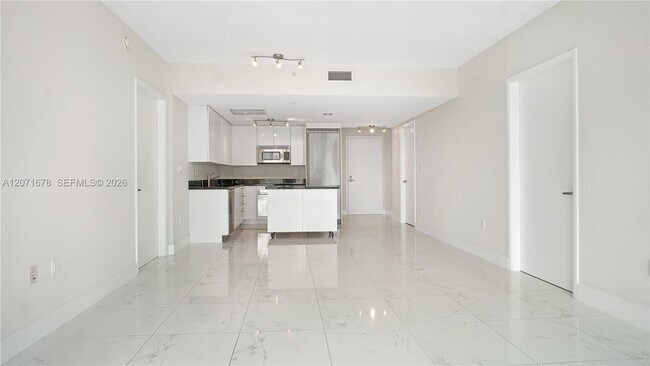 Photo - 92 SW 3rd St Unit 1803