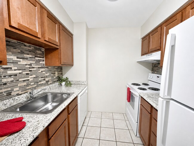 Photo - KENSINGTON TERRACE APARTMENTS - 017