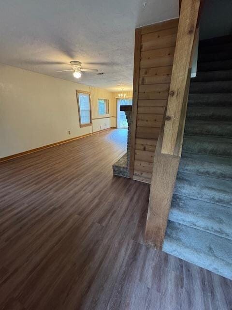 Photo - 2304 Claremont Ln