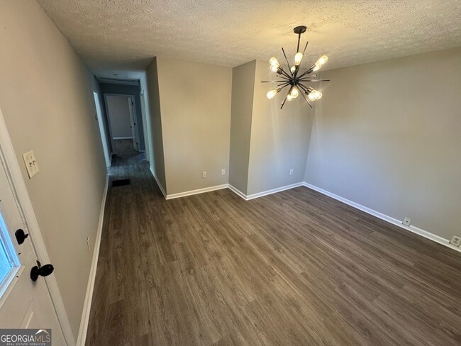 Photo - 125 W Washington St