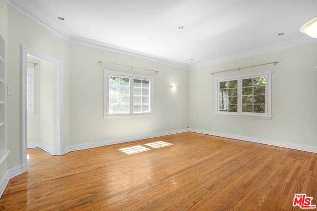Photo - 1306 N Alta Vista Blvd Unit 1306 1/2