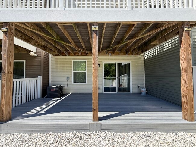 Photo - 2939 Shaws Rd