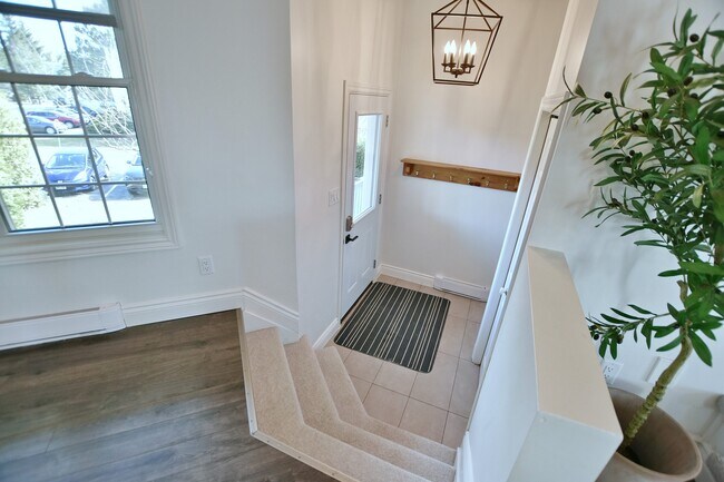 Photo - 150 Victoria St S