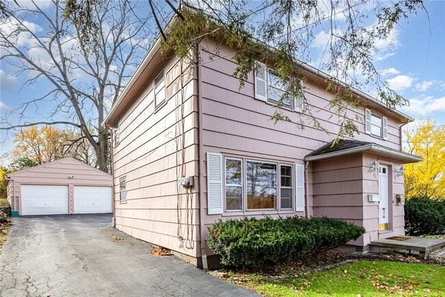 Photo - 16 Summit St