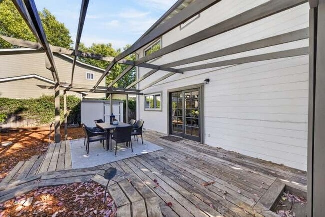 Photo - 333 Madrone St